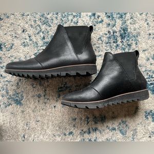 Sorel Harlow Chelsea boot